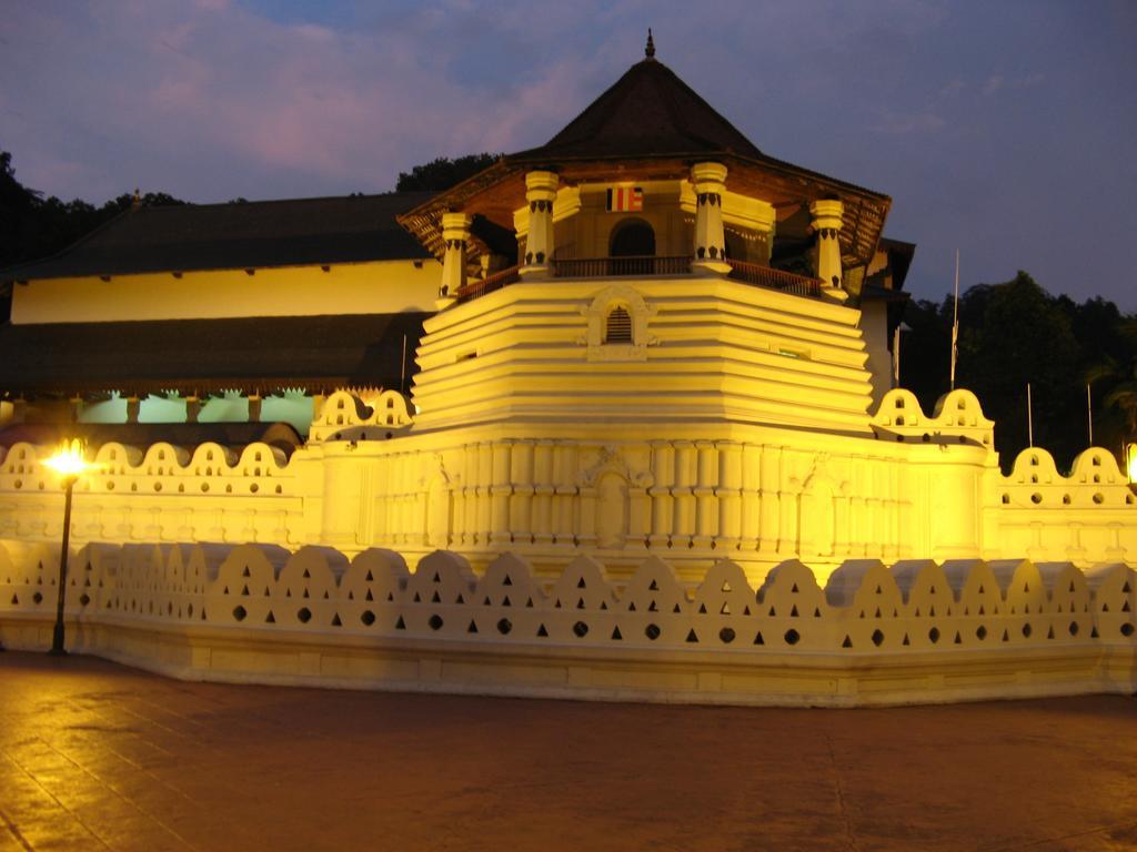 The Buena Vista Kandy Eksteriør bilde